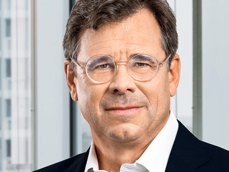 Dr. Florian Stetter